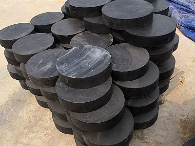 江夏区板式橡胶支座由若干层橡胶片与薄钢板经加压硫化